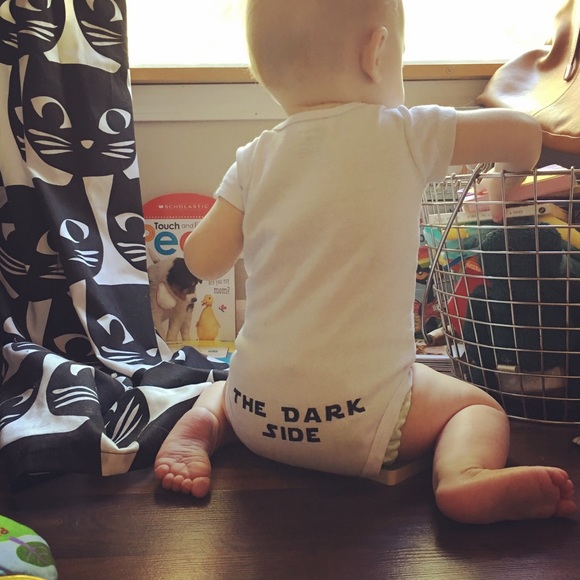 Hi, y’all! I’m Ally, and this is my closet. - Picture 6 of 8